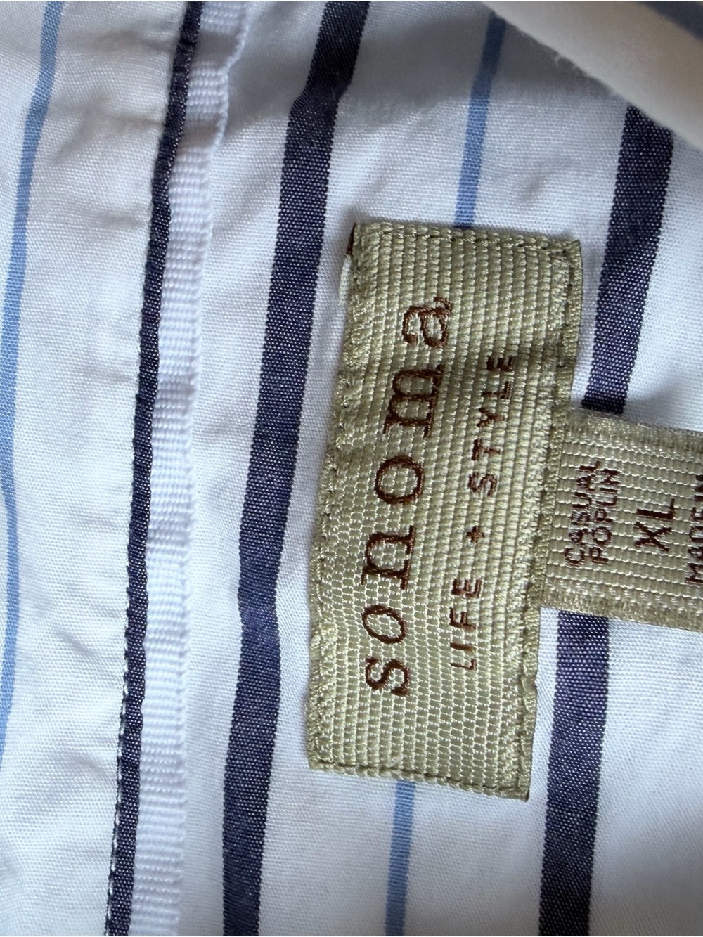Men’s button down - Picture 4 of 4